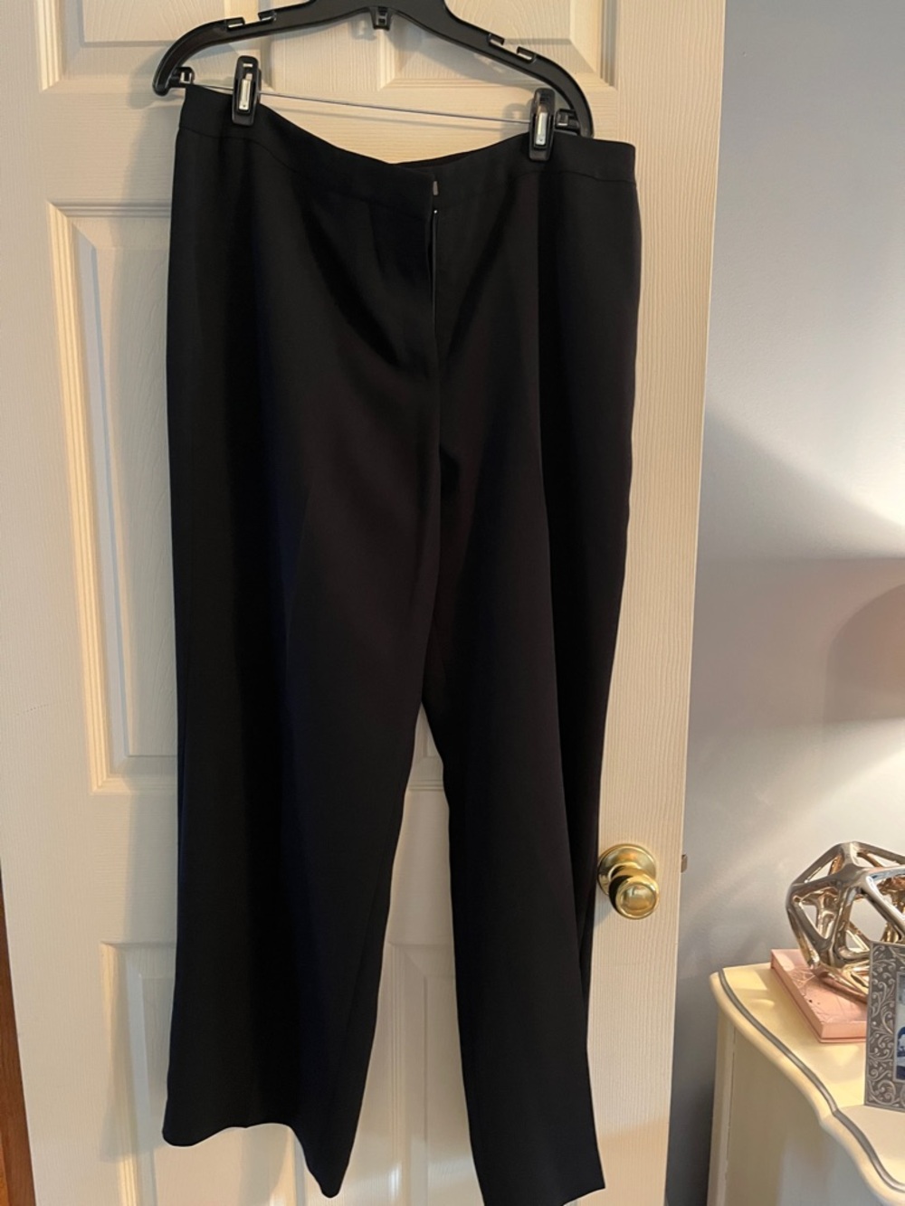 Le Suit Black Women's Blazer with Gray Lining - Picture 6 of 9